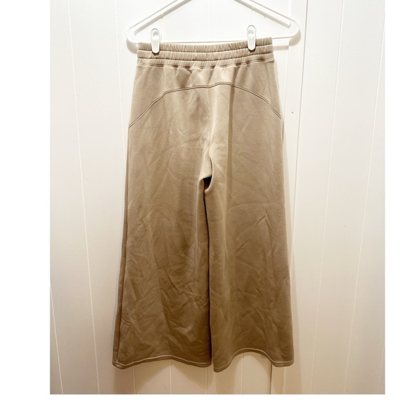 Spanx air essentials wide leg cropped pants fawn tan - Picture 5 of 5